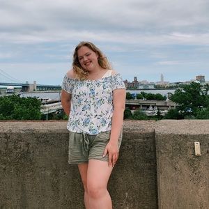 American Eagle Floral Top